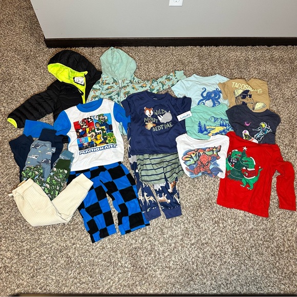 Colorful Kids Clothing Bundle Mixed Set 4T/XS Graphic Tees Pajamas Jacket Zip Up - Picture 1 of 14